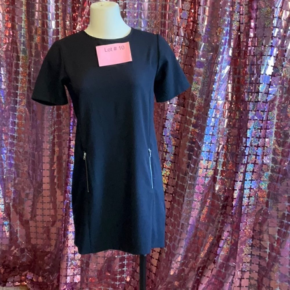 NWT ONE ❤️ CLOTHING simple black dress in size small